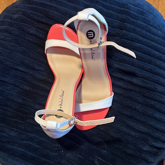Michael Antonio white/orange strappy heels size 9 - Picture 2 of 8